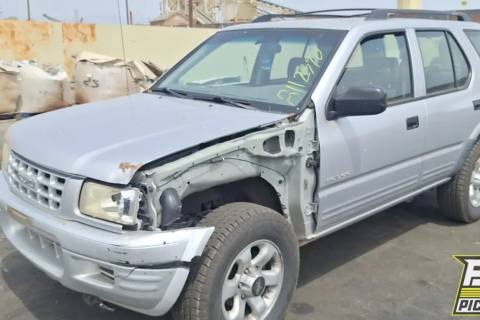 Photo of 1999 Isuzu Rodeo