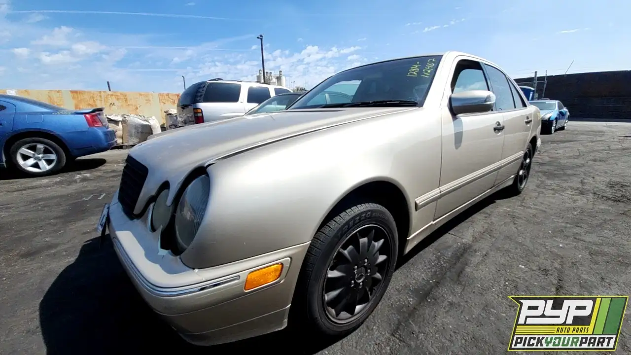 Photo of 2001 Mercedes-Benz E320