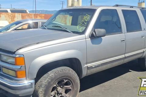 Photo of 1999 Chevrolet K1500 Suburban