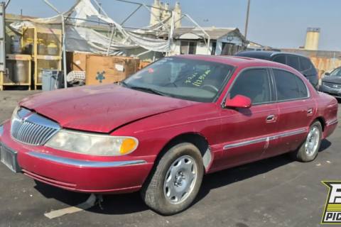 Photo of 1998 Lincoln Continental