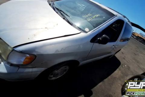 Photo of 2002 Toyota Sienna