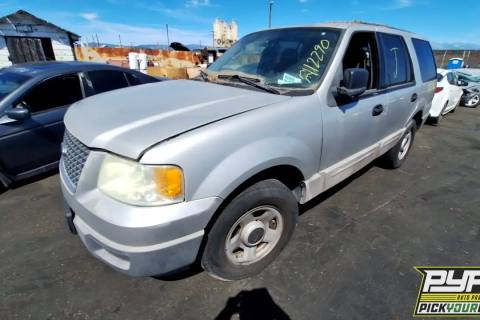 Photo of 2004 Ford Expedition