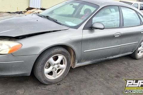 Photo of 2003 Ford Taurus