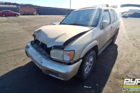 Photo of 2001 Nissan Pathfinder
