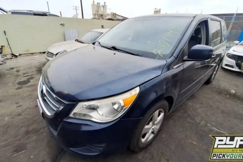Photo of 2009 Volkswagen Routan