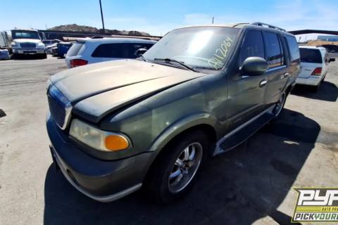Photo of 2001 Lincoln Navigator