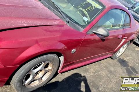 Photo of 2004 Ford Mustang