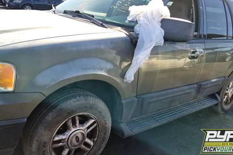 Photo of 2003 Ford Expedition