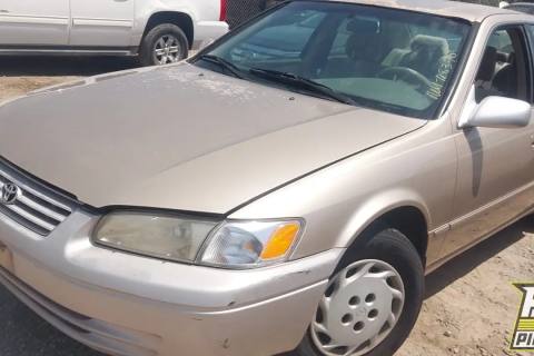 Photo of 1999 Toyota Camry