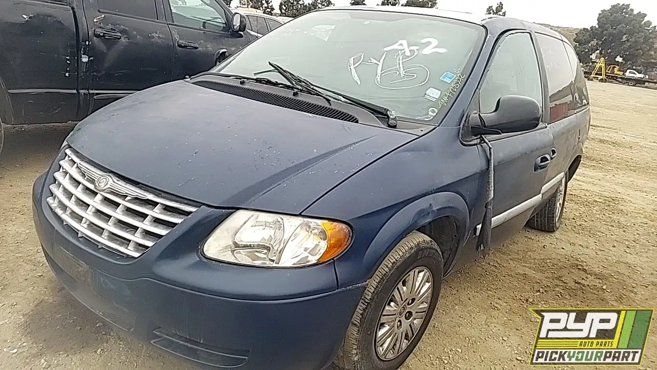 Photo of 2006 Chrysler Town & Country
