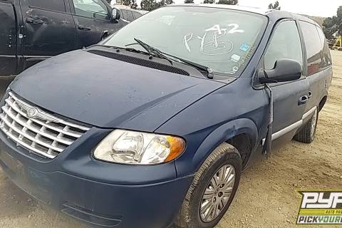 Photo of 2006 Chrysler Town & Country