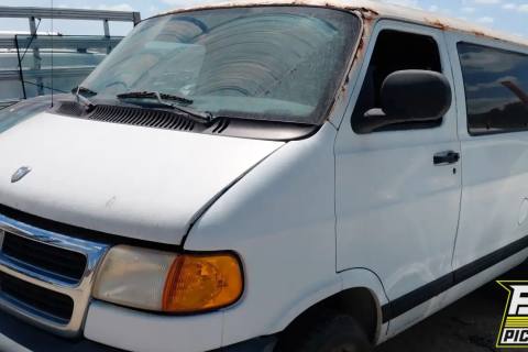 Photo of 1998 Dodge B1500