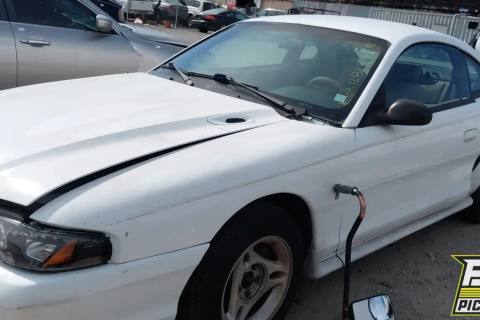 Photo of 1996 Ford Mustang