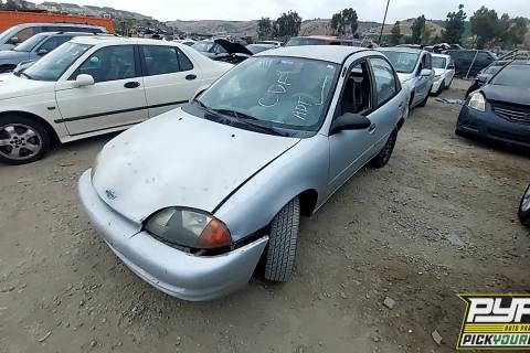Photo of 2000 Chevrolet Metro