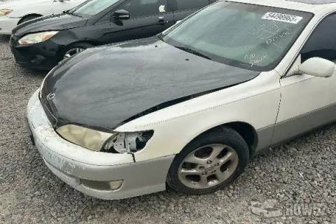 Photo of 2000 Lexus ES 300