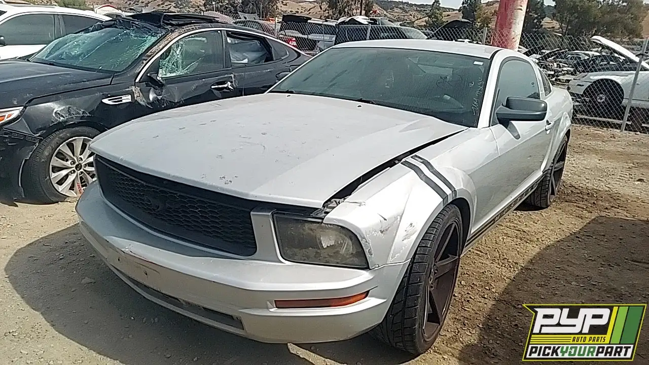 Photo of 2005 Ford Mustang
