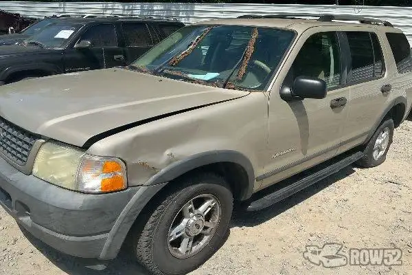 Photo of 2004 Ford Explorer