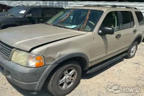 Photo of 2004 Ford Explorer