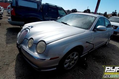 Photo of 2003 Jaguar S-Type