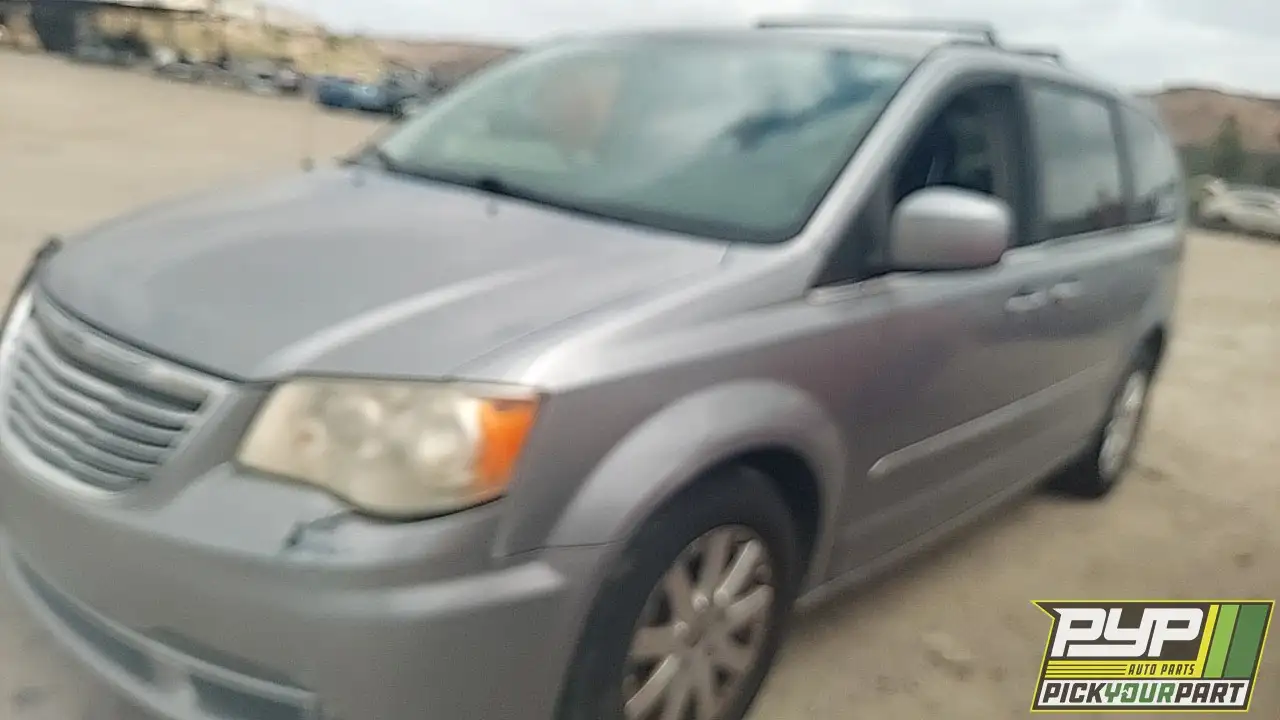 Photo of 2013 Chrysler Town & Country
