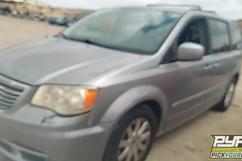 Photo of 2013 Chrysler Town & Country