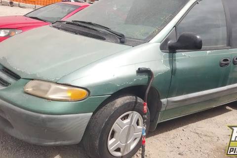 Photo of 1998 Dodge Grand Caravan