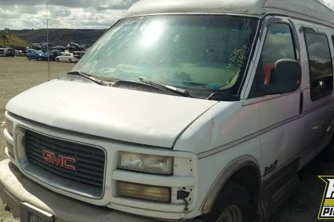 Photo of 1999 Gmc Savana 1500