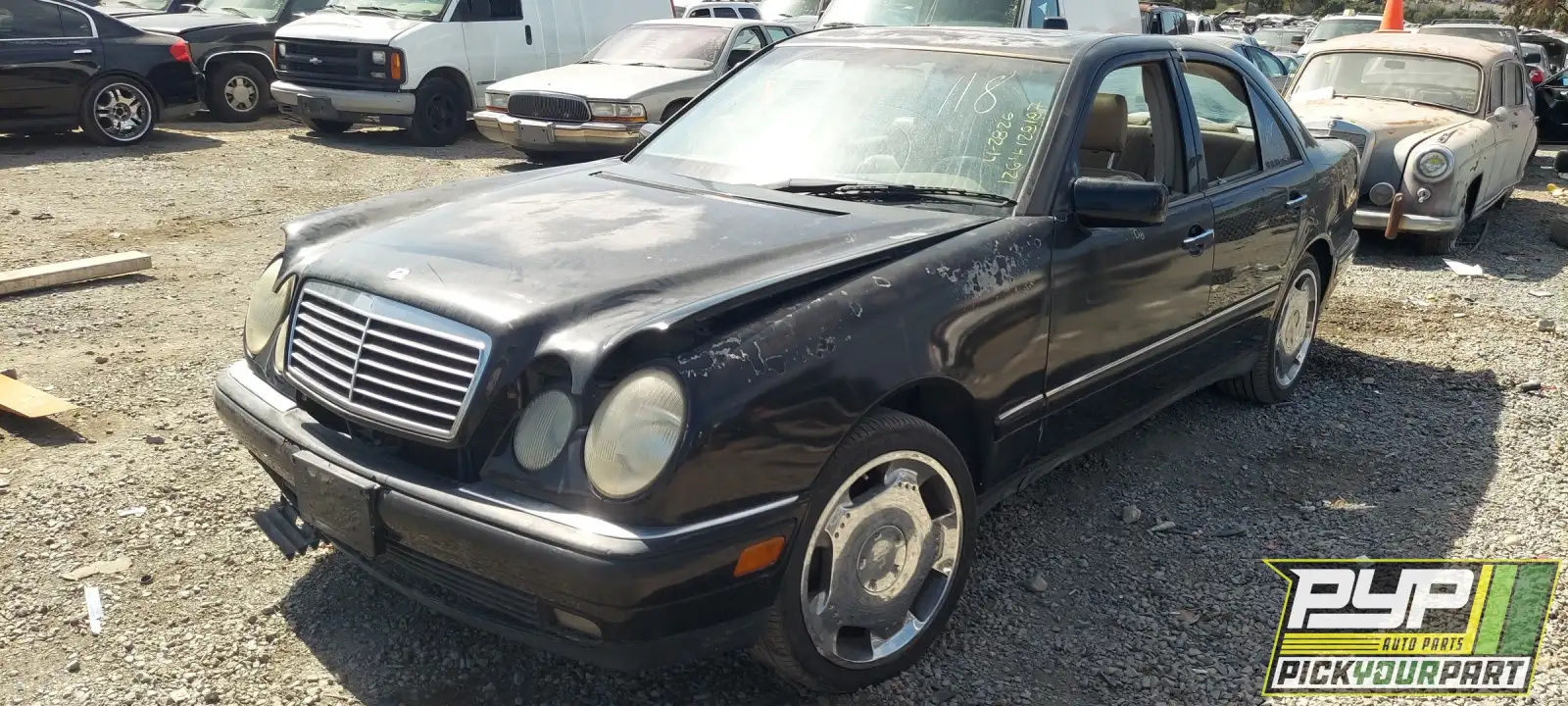 Photo of 1999 Mercedes-Benz E320