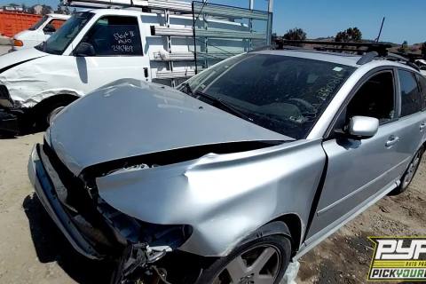 Photo of 2005 Volvo V50