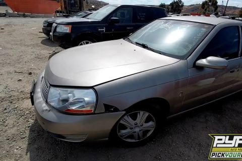 Photo of 2003 Saturn L200