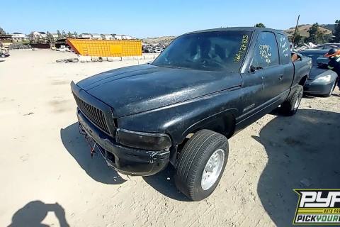 Photo of 2001 Dodge Ram 1500