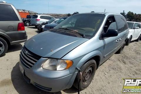 Photo of 2006 Chrysler Town & Country