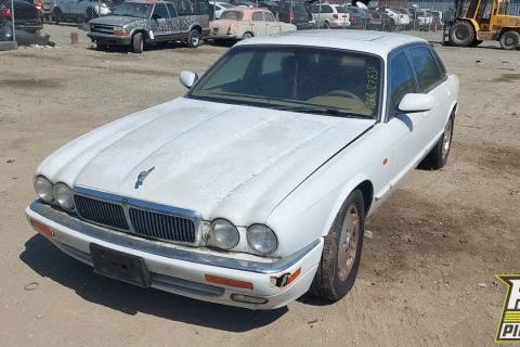 Photo of 1997 Jaguar Xj6