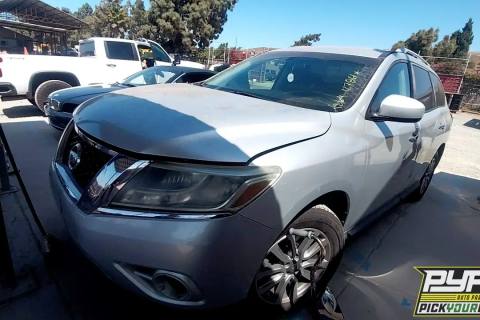 Photo of 2013 Nissan Pathfinder