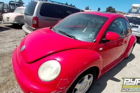 Photo of 2000 Volkswagen Beetle