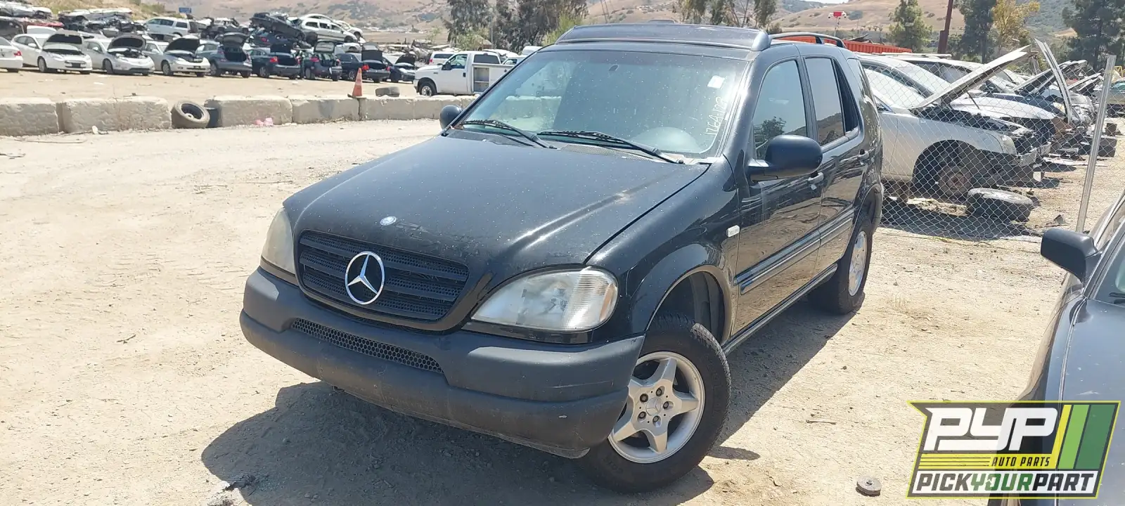 Photo of 1999 Mercedes-Benz Ml320