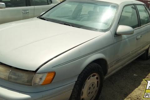 Photo of 1994 Ford Taurus
