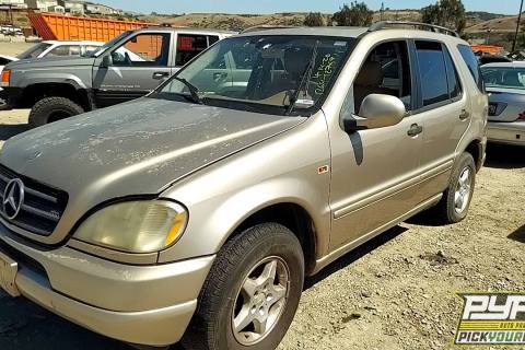Photo of 2001 Mercedes-Benz Ml320