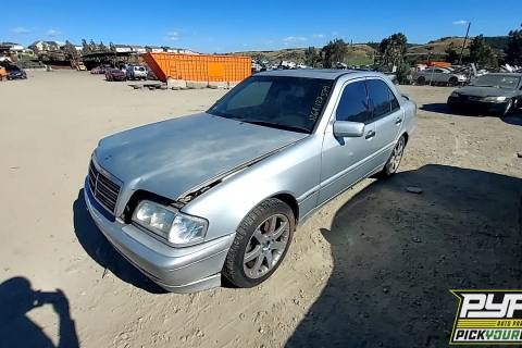 Photo of 2000 Mercedes-Benz C230