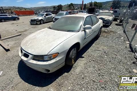 Photo of 2002 Pontiac Grand Prix