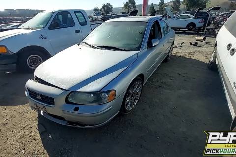 Photo of 2005 Volvo S60