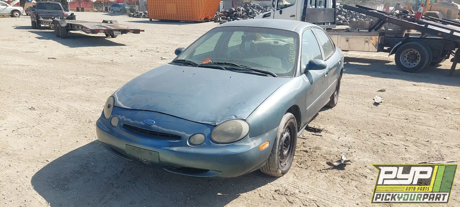 Photo of 1996 Ford Taurus