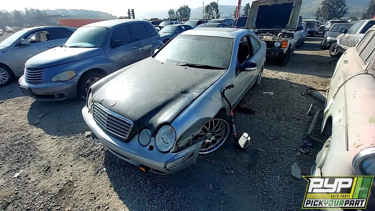 Photo of 2002 Mercedes-Benz Clk320