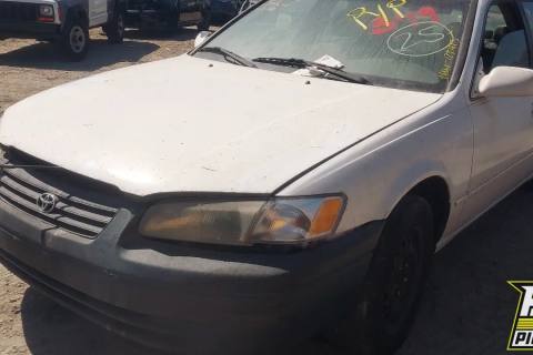 Photo of 1999 Toyota Camry