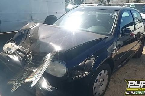 Photo of 2003 Volkswagen Golf
