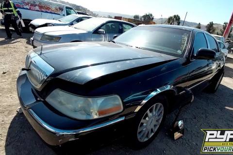 Photo of 2006 Lincoln Town Car