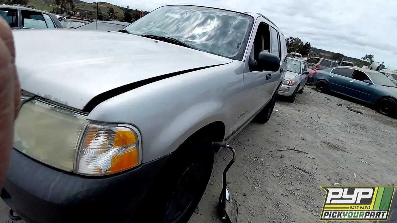 Photo of 2004 Ford Explorer