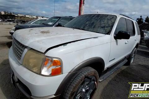 Photo of 2004 Ford Explorer