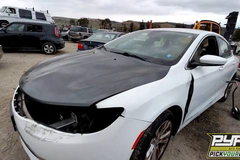 Photo of 2016 Chrysler 200