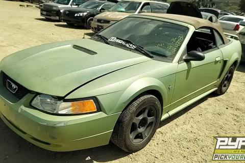 Photo of 2001 Ford Mustang
